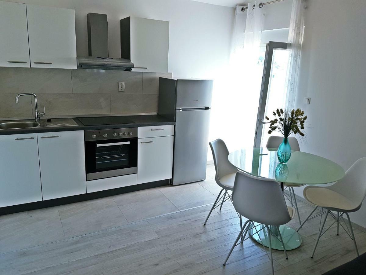 Ika Apartments ビビニェ エクステリア 写真