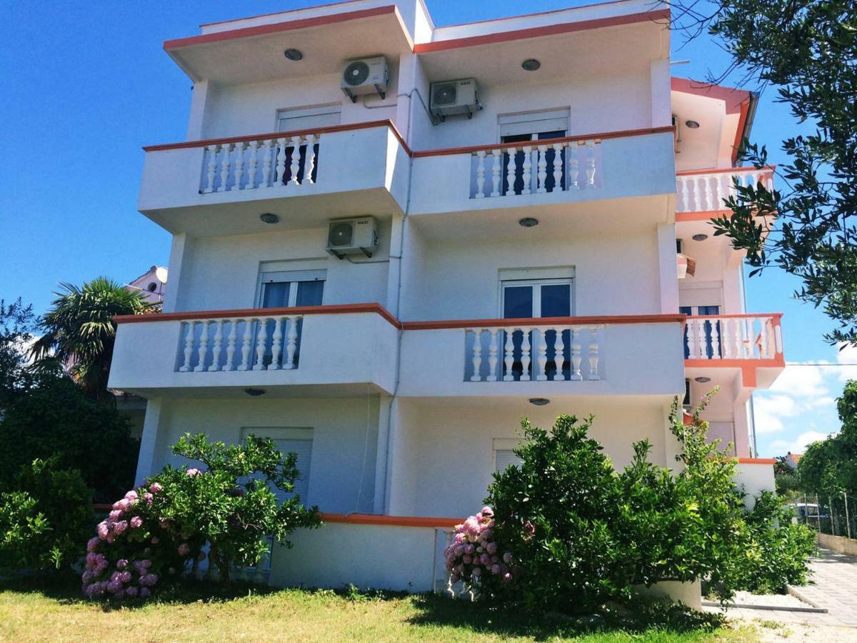 Ika Apartments ビビニェ エクステリア 写真